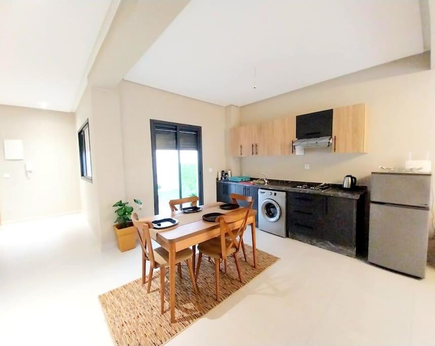 Cosy Proche Aeroport Apartamento *